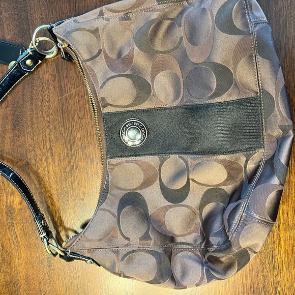 Coach Handbag - Picture 6 of 6